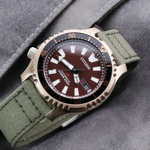 Straight Quick Release Canvas Watch Strap in Military Green, 20mm or 22mm Online - Image 2